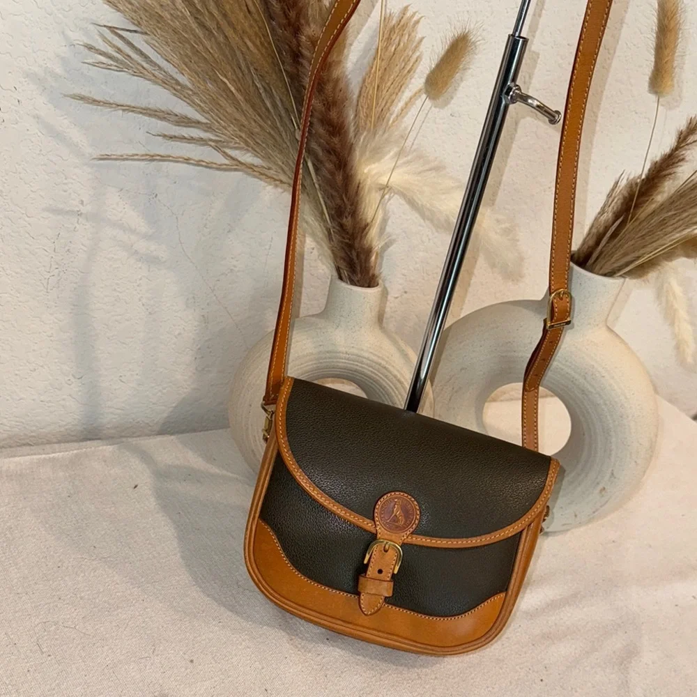 Authentic Francois Marot Paris Black and Tan Crossbody Bag - Picture 4 of 13